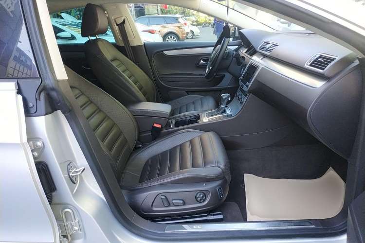 Used Volkswagen CC 2016 2.0 TSI Luxury Model Right Front Seat