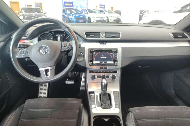 Used Volkswagen CC 2016 2.0 TSI Luxury Model Center Console