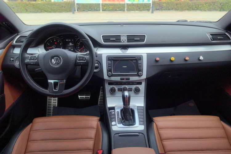Used Volkswagen CC 2016 2.0 TSI Luxury Model Center Console