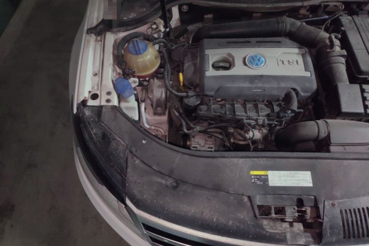 Used Volkswagen CC 2016 300TSI 25th Anniversary Edition Engine Bay Right