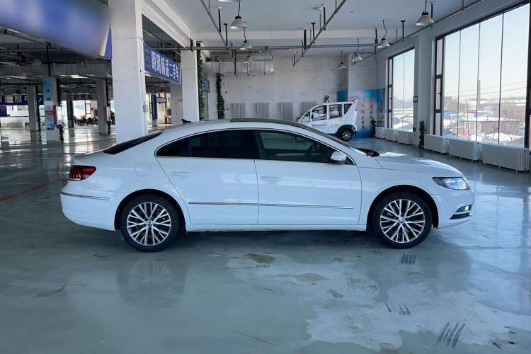 Used Volkswagen CC 2016 1.8TSI Luxury Model Exterior 2