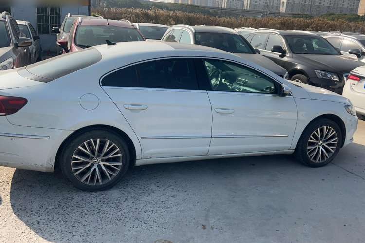 Used Volkswagen CC 2016 2.0 TSI Luxury Model Exterior 4