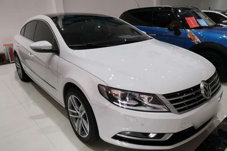 Used Volkswagen CC 2016 1.8TSI Prestige Model Front Right 45 Deg