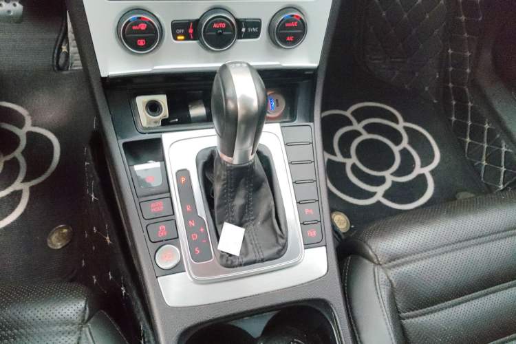 Used Volkswagen CC 2016 1.8TSI Luxury Model Gear Lever