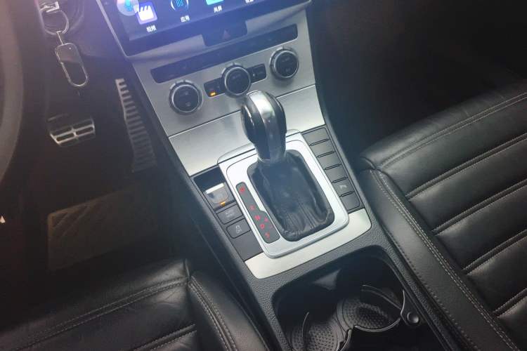 Used Volkswagen CC 2016 1.8TSI Prestige Model Gear Lever