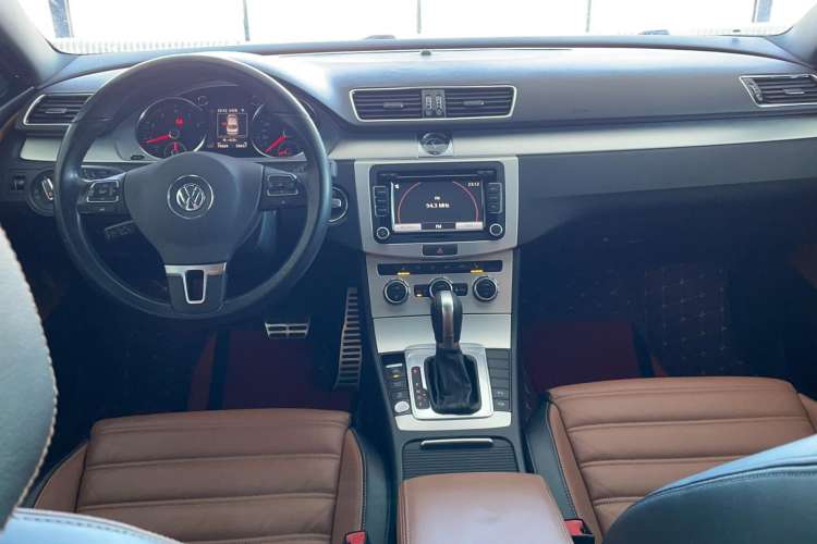 Used Volkswagen CC 2016 1.8TSI Luxury Model Interior 3