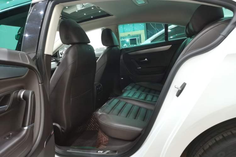 Used Volkswagen CC 2016 2.0 TSI Ultimate Edition Interior 3