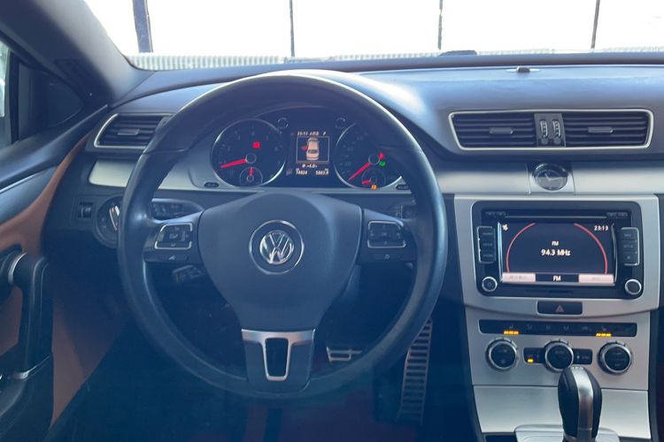 Used Volkswagen CC 2016 1.8TSI Luxury Model Interior 5
