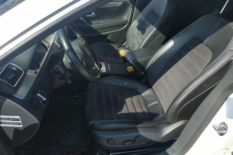 Used Volkswagen CC 2016 2.0 TSI Luxury Model Left Front Seat