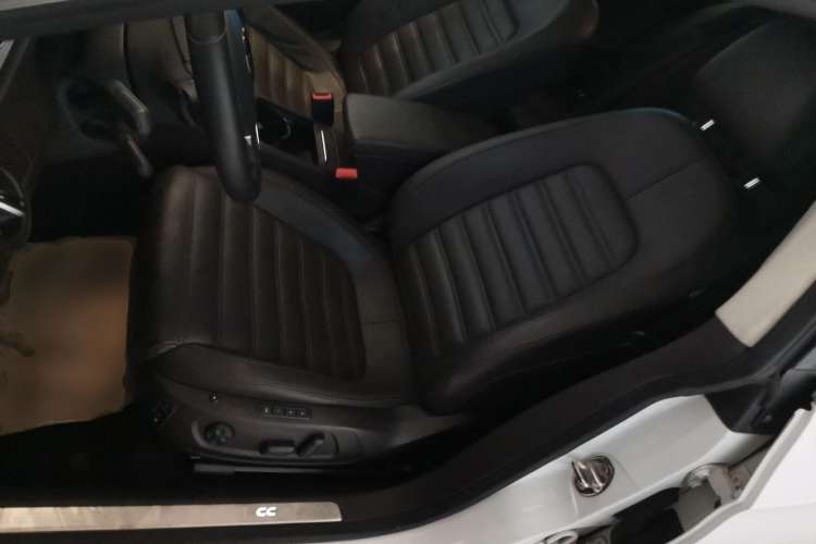 Used Volkswagen CC 2016 1.8TSI Luxury Model Left Front Seat