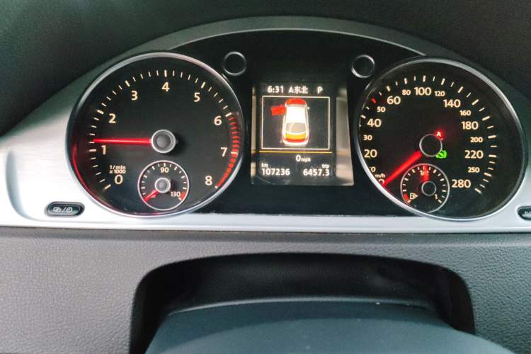 Used Volkswagen CC 2016 1.8TSI Luxury Model Odometer Close Up