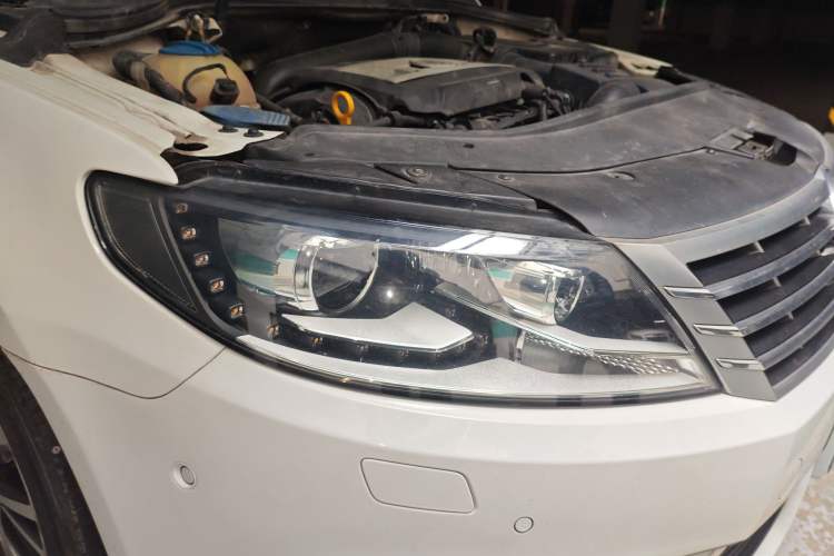 Used Volkswagen CC 2016 1.8TSI Luxury Model Right Front Headlight