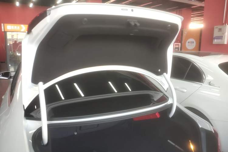 Used Volkswagen CC 2016 1.8TSI Luxury Model Trunk