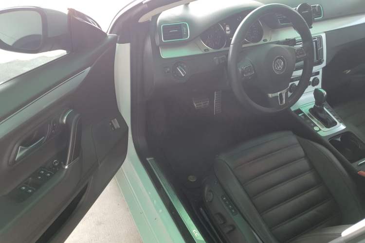 Used Volkswagen CC 2018 1.8TSI Luxury Model Driver Seat