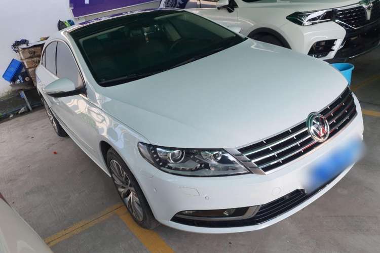 Used Volkswagen CC 2018 1.8TSI Luxury Model Front Right 45 Deg