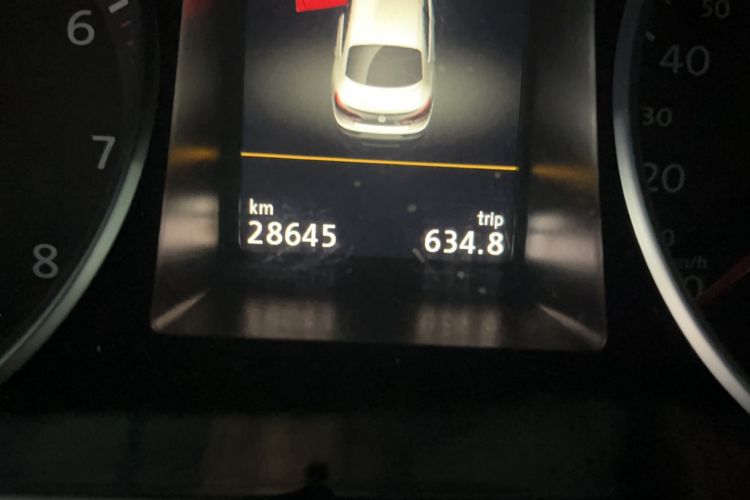 Used Volkswagen CC 2018 1.8TSI Luxury Model Odometer Close Up
