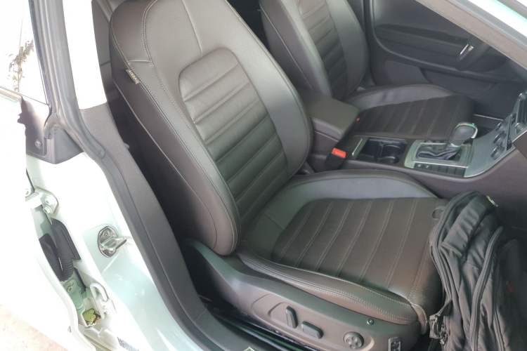 Used Volkswagen CC 2018 1.8TSI Luxury Model Right Front Seat
