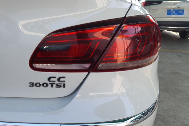 Used Volkswagen CC 2018 1.8TSI Luxury Model Right Rear Taillight
