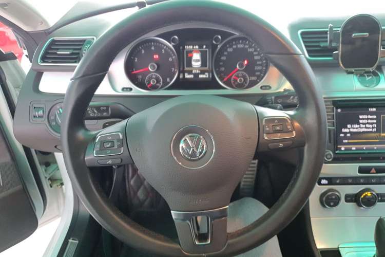 Used Volkswagen CC 2018 1.8TSI Luxury Model Steering Wheel