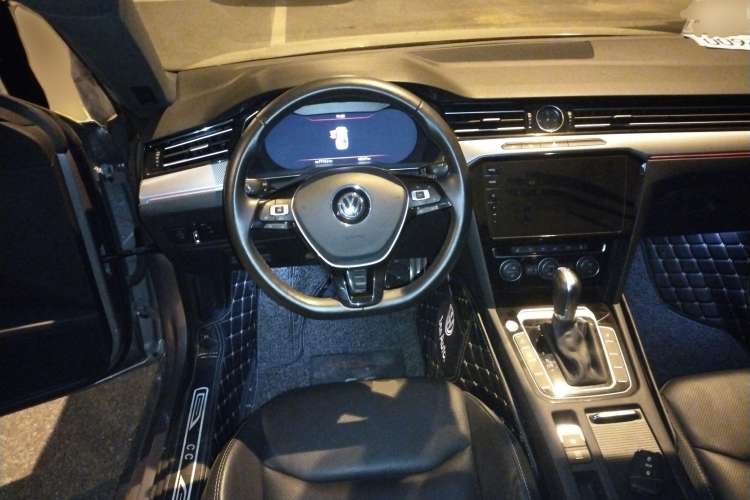 Used Volkswagen CC 2019 330TSI Glamour Edition China V Standard Steering Wheel
