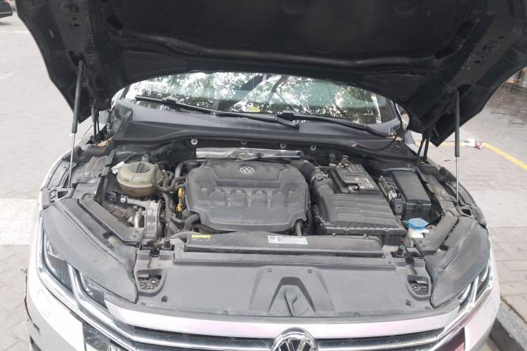 Used Volkswagen CC 2019 330TSI Glamour Edition China V Standard Engine Bay