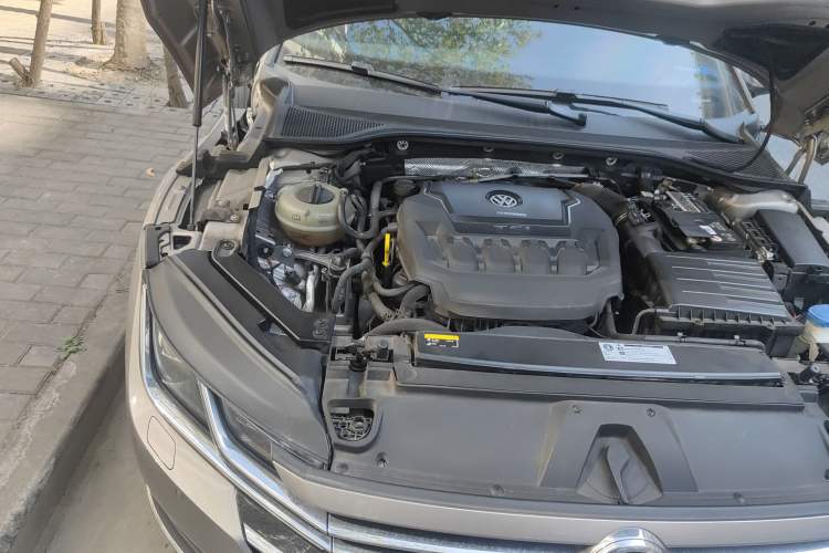 Used Volkswagen CC 2019 330TSI Glamour Edition China VI Engine Bay Right