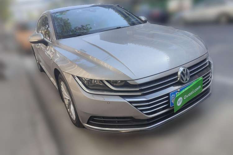 Used Volkswagen CC 2019 330TSI Glamour Edition China VI Front Right 45 Deg