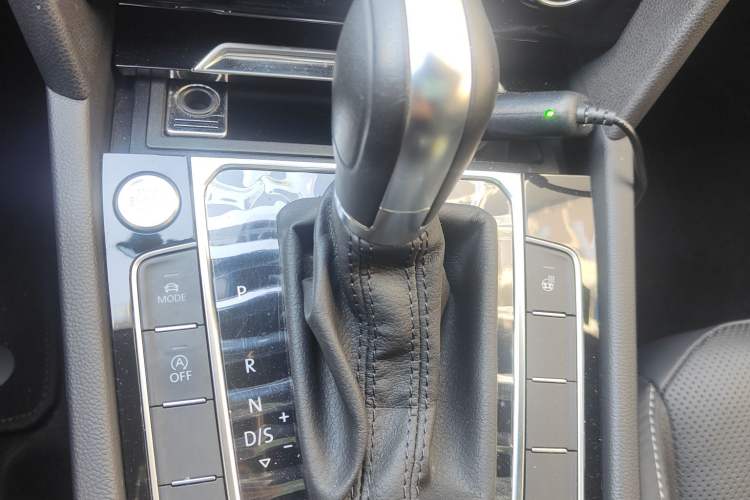 Used Volkswagen CC 2019 330TSI Glamour Edition China VI Gear Lever