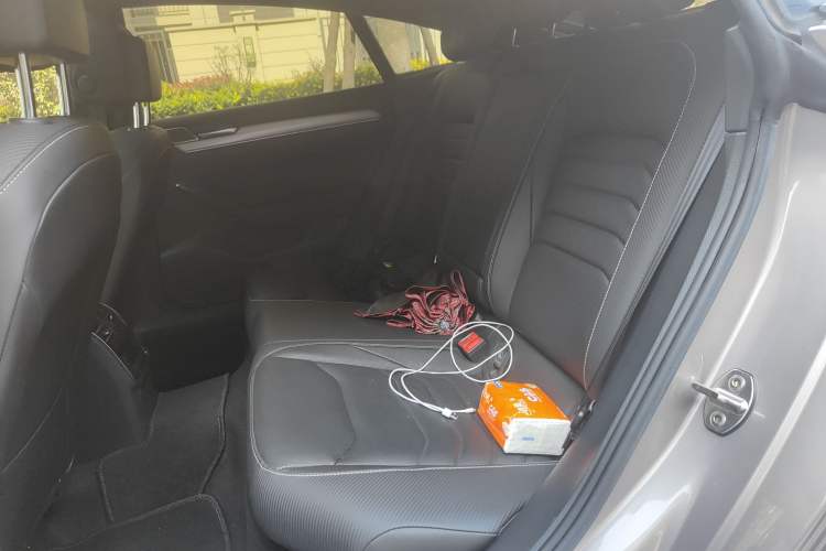 Used Volkswagen CC 2019 330TSI Glamour Edition China VI Left Rear Seat