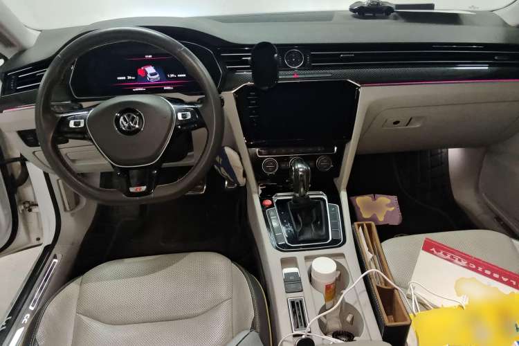 Used Volkswagen CC 2019 380TSI Yeyan Edition China V Standard Center Console