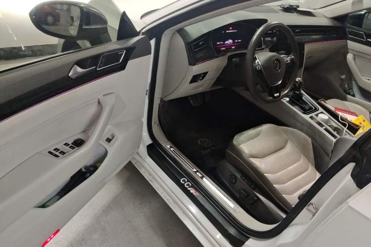 Used Volkswagen CC 2019 380TSI Yeyan Edition China V Standard Driver Seat