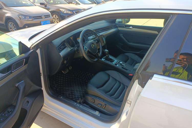 Used Volkswagen CC 2019 330TSI Glamour Edition China V Standard Driver Seat