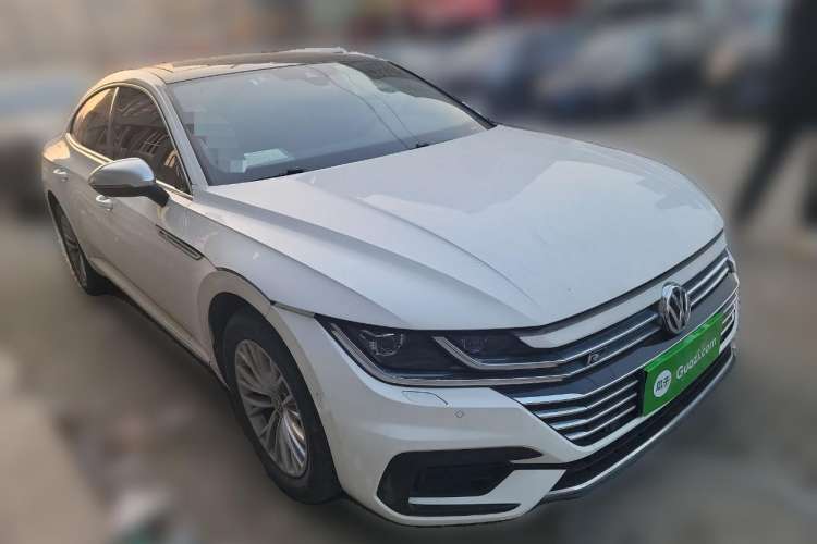 Used Volkswagen CC 2019 330TSI Glamour Edition China VI Front Right 45 Deg