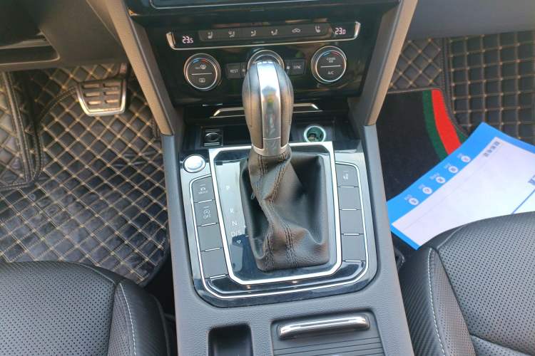 Used Volkswagen CC 2019 330TSI Glamour Edition China V Standard Gear Lever
