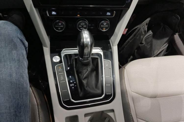 Used Volkswagen CC 2019 380TSI Yeyan Edition China V Standard Gear Lever