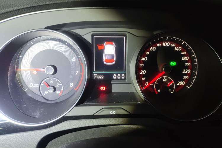 Used Volkswagen CC 2019 330TSI Glamour Edition China VI Instrument Cluster