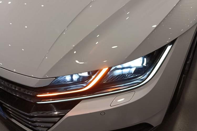 Used Volkswagen CC 2019 380TSI Yeyan Edition China V Standard Left Front Headlight