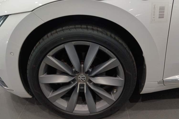 Used Volkswagen CC 2019 380TSI Yeyan Edition China V Standard Left Front Wheel Hub