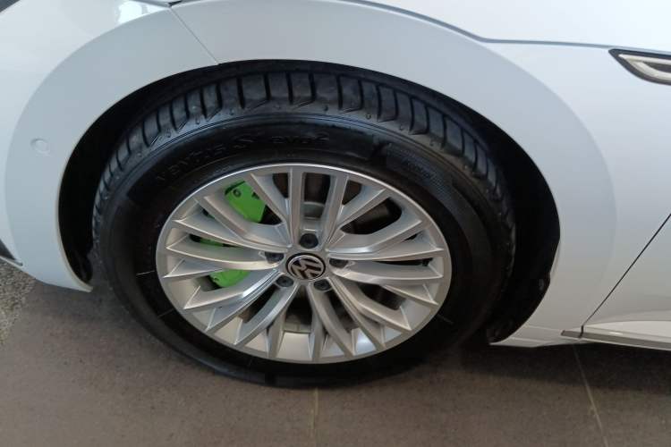 Used Volkswagen CC 2019 330TSI Glamour Edition China VI Left Front Wheel Hub