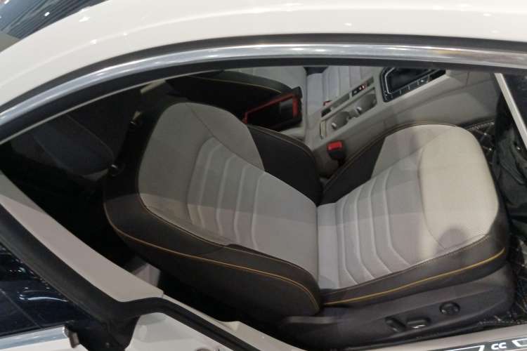 Used Volkswagen CC 2019 380TSI Yeyan Edition China V Standard Right Front Seat