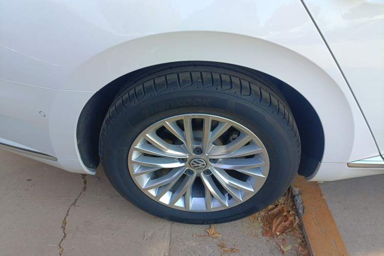 Used Volkswagen CC 2019 330TSI Glamour Edition China V Standard Right Rear Wheel Hub