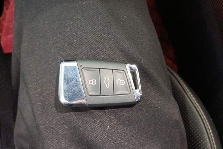 Used Volkswagen CC 2019 330TSI Glamour Edition China VI Vehicle Key
