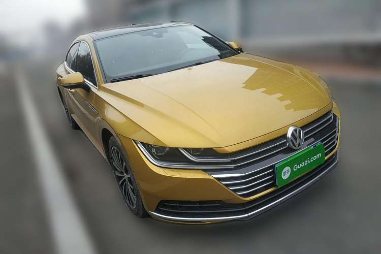 Used Volkswagen CC 2019 330TSI Glamour Edition China VI Front Right 45 Deg