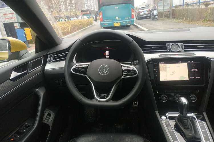 Used Volkswagen CC 2019 330TSI Glamour Edition China VI Steering Wheel