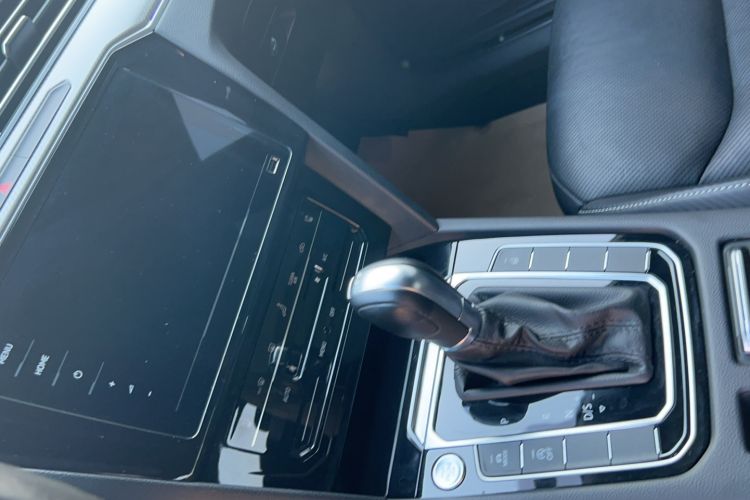 Used Volkswagen CC 2020 330TSI Glamour Edition China VI Standard Interior 5