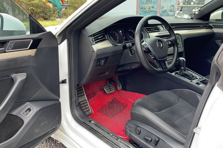 Used Volkswagen CC 2020 330TSI Huayan Edition China VI Standard Driver Seat