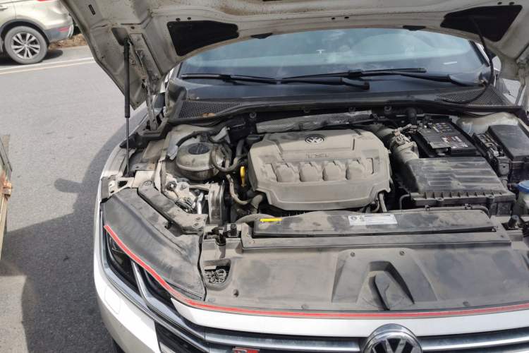 Used Volkswagen CC 2020 330TSI Glamour Edition China VI Standard Engine Bay Right
