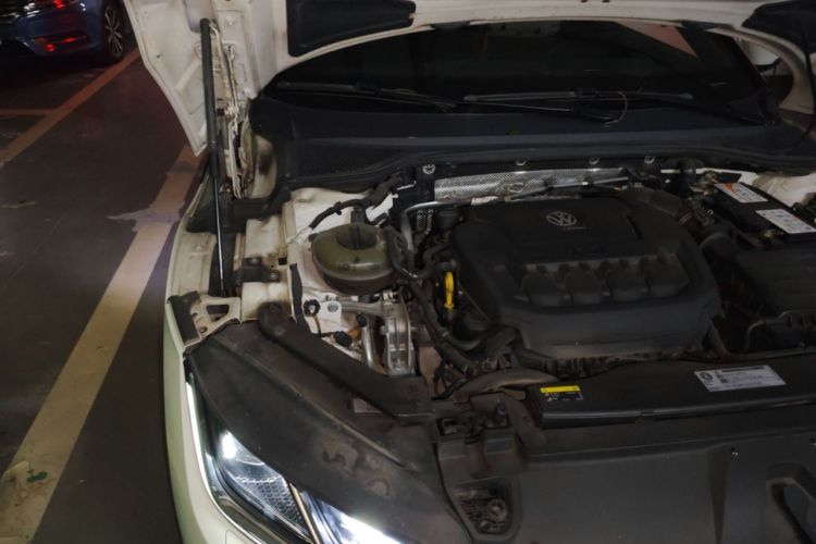 Used Volkswagen CC 2020 330TSI Glamour Edition China VI Standard Engine Bay Right