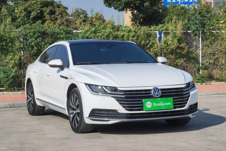 Used Volkswagen CC 2020 330TSI Glamour Edition China VI Standard Front Right 45 Deg