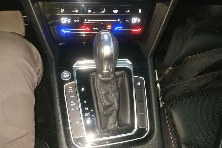 Used Volkswagen CC 2020 330TSI Glamour Edition China VI Standard Gear Lever